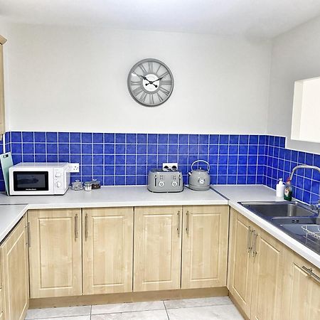 2 Bed City Centre Apt, Free Parking - Albert Clock, Customs House เบลฟาสต์ ภายนอก รูปภาพ